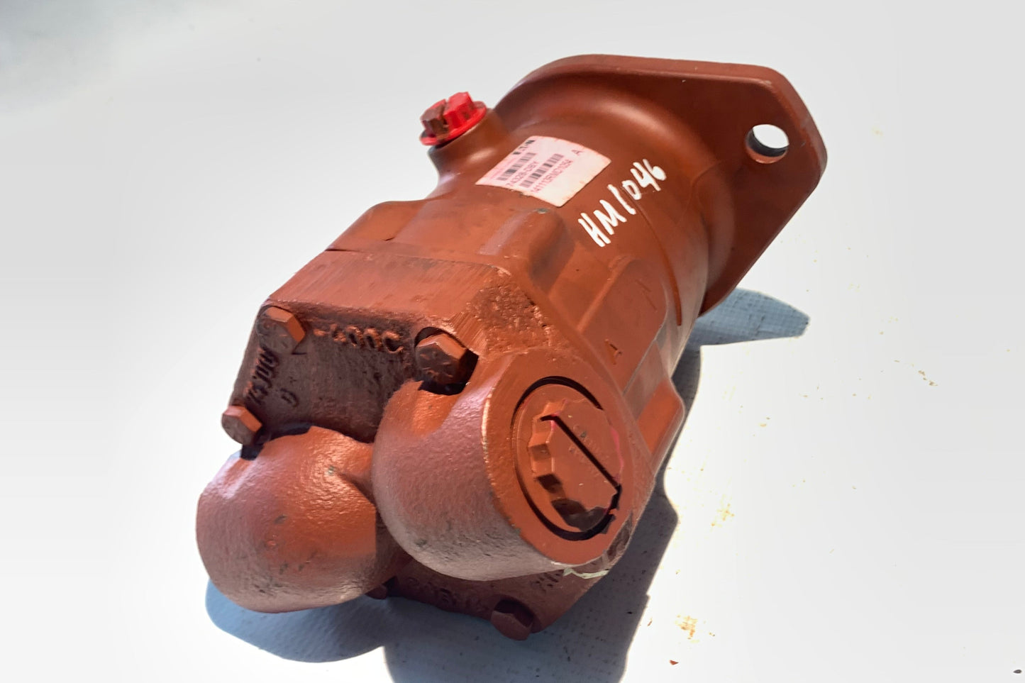 HM1046