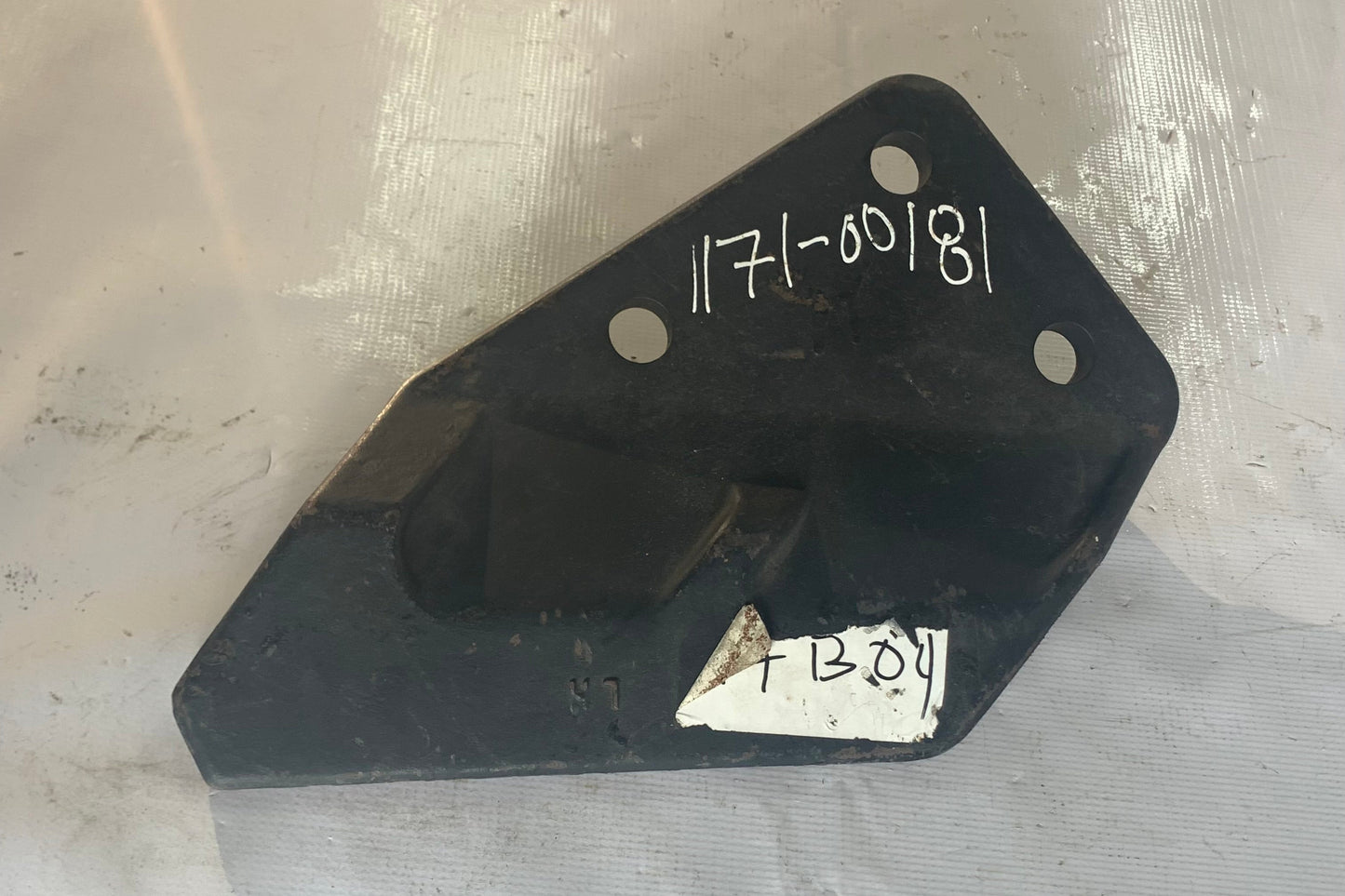 1171-00181