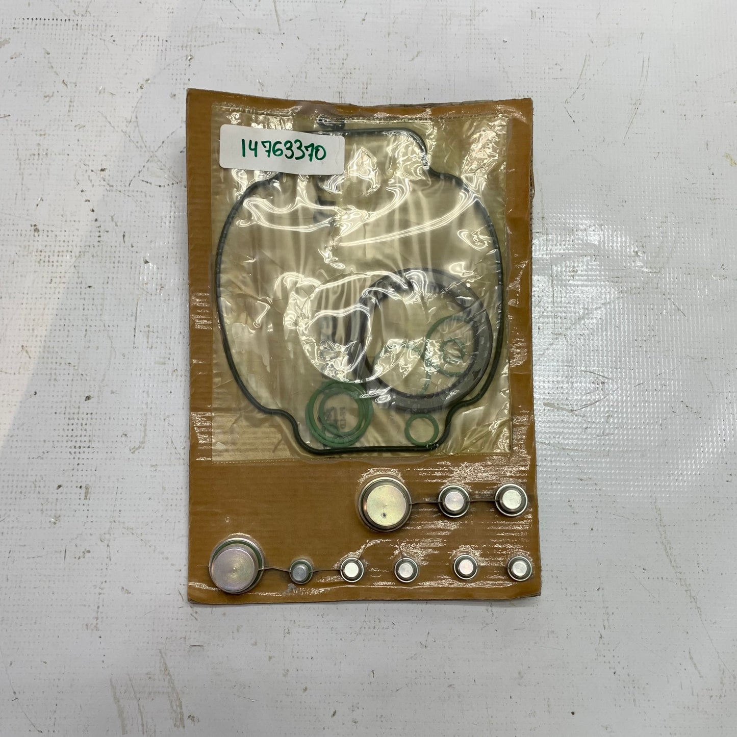 14763370