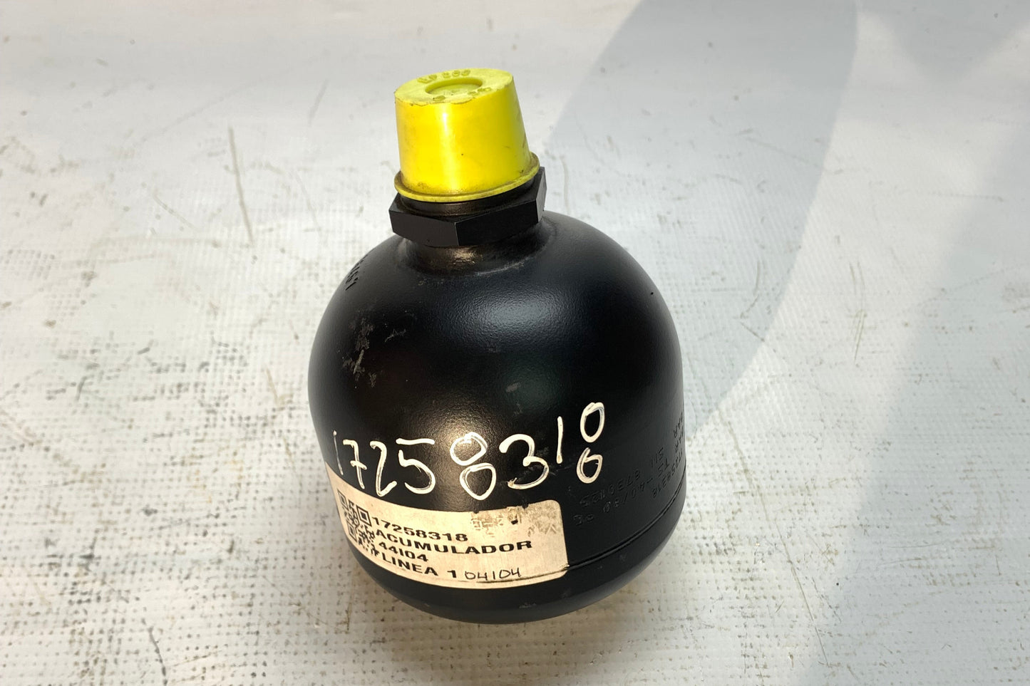 17258318